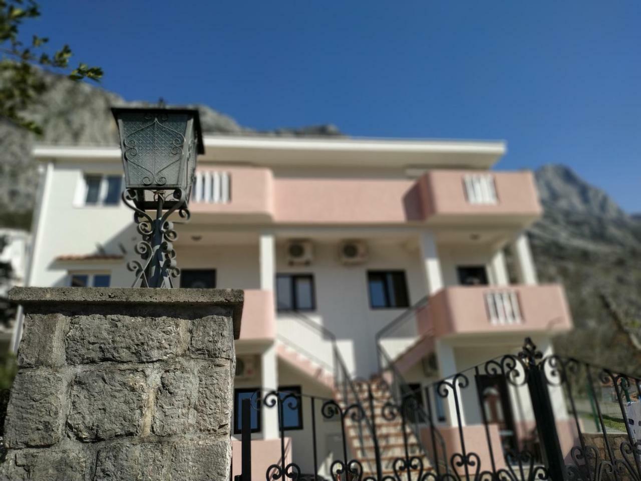 Apartments Dakovic M Kotor Zewnętrze zdjęcie